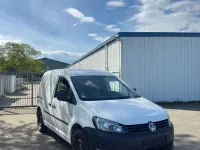Gebraucht VW Caddy 75 PS (55 kW) 2011 Weiß Van / Kleinbus