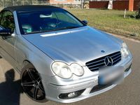 Gebraucht Mercedes CLK320 Elegance 218 PS (160 kW) 2004 Silber Cabrio