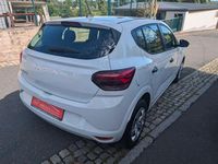Gebraucht Dacia Sandero Essentiel 91 PS (66 kW) 2024 Weiß Kleinwagen