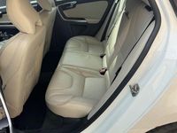 Gebraucht Volvo V60 Summum 280 PS (205 kW) 2015 Weiß Kombi