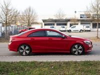 Gebraucht Mercedes CLA180 Urban 122 PS (89 kW) 2018 Rot Limousine