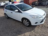 Usata Ford Focus 100 CV (73 kW) 2014 Bianco Berlina