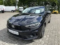 Usado Fiat Tipo 131 CV (96 kW) 2024 Negro Familiar