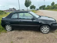 Gebraucht VW Golf 90 PS (66 kW) 2002 Schwarz Cabrio