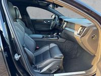 Gebraucht Volvo V60 Plus 398 PS (292 kW) 2025 Schwarz Kombi