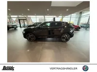 Neu Alfa Romeo Junior Ti 136 PS (100 kW) 2026 Schwarz SUV