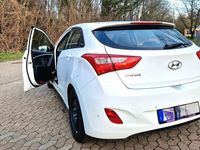 gebraucht Hyundai i30 blue 1.4 Trend Trend