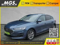 Gebraucht Ford Focus Titanium 125 PS (91 kW) 2024 Chrome blue metallic Limousine