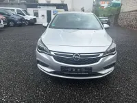 Gebraucht Opel Astra Edition 101 PS (74 kW) 2015 Silber metallic Kleinwagen