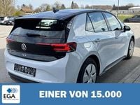Gebraucht VW ID.3 Pro Performance 150 kW (204 PS) 2022 Weiß metallic Kleinwagen