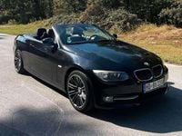 Gebraucht BMW 320 Cabriolet 170 PS (125 kW) 2011 Schwarz Cabrio