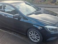 Gebraucht Mercedes A200 136 PS (100 kW) 2015 Schwarz Limousine