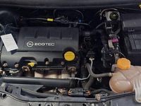 Używany Opel Corsa Satellite 101 KM (74 kW) 2011 Srebrny Sedan/Limuzyna