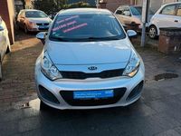 Gebraucht Kia Rio Edition 7 86 PS (63 kW) 2012 Silber Limousine