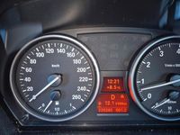 Gebraucht BMW 330 272 PS (200 kW) 2008 Silber Limousine