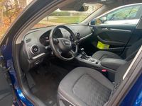 Gebraucht Audi A3 110 PS (80 kW) 2014 Blau Limousine