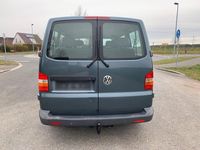 Gebraucht VW T5 131 PS (96 kW) 2008 Grau Van
