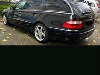 Gebraucht Mercedes E200 163 PS (119 kW) 2004 Schwarz Kombi