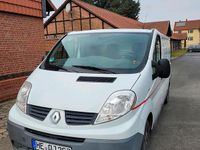 Gebraucht Renault Trafic 115 PS (84 kW) 2014 Weiß Van / Kleinbus