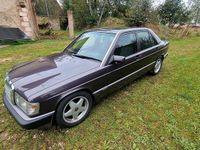 Gebraucht Mercedes 190 122 PS (89 kW) 1990 Andere farben Limousine