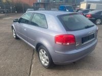Gebraucht Audi A3 Attraction 102 PS (75 kW) 2003 Silber Limousine