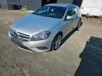 Gebraucht Mercedes A180 109 PS (80 kW) 2014 Weiß Kleinwagen