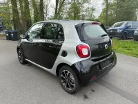 Usata Smart ForFour Basis 71 CV (52 kW) 2015 Nero Utilitaria