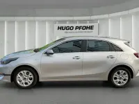 Nowe Kia Ceed Vision 100 KM (73 kW) 2025 Srebrny Hatchback