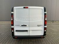 Gebraucht Renault Trafic Komfort 120 PS (88 kW) 2018 Weiß Van / Kleinbus