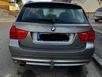 Gebraucht BMW 318 143 PS (105 kW) 2012 Grau Kombi