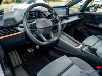 Gebraucht Cupra Born 150 kW (204 PS) 2024 Glacial white metallic Kleinwagen