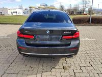 Gebraucht BMW 530 286 PS (210 kW) 2022 Grau Limousine