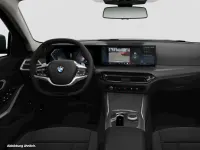 Gebraucht BMW 320 184 PS (135 kW) 2025 Skyscraper grau metallic Kombi