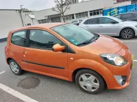 Used Renault Twingo Initiale 75 HP (55 kW) 2007 Gold Hatchback