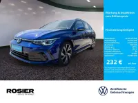 Gebraucht VW Golf VIII R-line 150 PS (110 kW) 2023 Blau / lapiz blue (metallic) Kombi