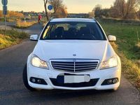 Gebraucht Mercedes C180 Edition 120 PS (88 kW) 2014 Weiß Kombi