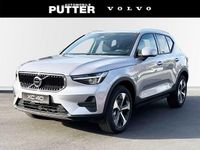 Neu Volvo XC40 Core 163 PS (119 kW) 2025 Metallic (silber SUV
