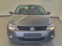 Gebraucht VW Jetta Comfortline 105 PS (77 kW) 2011 Grau Limousine