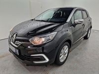 Gebraucht Renault Captur LIMITED 90 PS (66 kW) 2019 Schwarz gne + gray d69 (metallic) SUV
