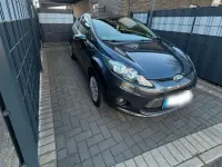 Gebraucht Ford Fiesta 82 PS (60 kW) 2010 Grau Kleinwagen