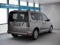 Gebraucht Ford Tourneo Connect Titanium 102 PS (75 kW) 2024 Silber Van / Kleinbus