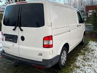 Gebraucht VW T5 114 PS (83 kW) 2014 Weiß Van
