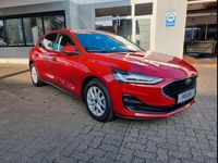 Gebraucht Ford Focus Cool & Connect 125 PS (91 kW) 2022 Rot Limousine