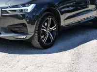 Gebraucht Volvo XC60 R-Design 190 PS (139 kW) 2020 Grau SUV