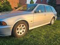 Gebraucht BMW 525 163 PS (119 kW) 2003 Silber Kombi