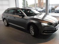 Gebraucht Skoda Superb Ambition 200 PS (147 kW) 2022 Graphitegrau Kombi