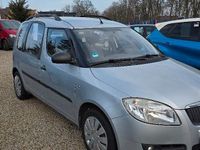 Gebraucht Skoda Roomster 70 PS (51 kW) 2009 Silber Van / Kleinbus