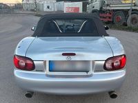 Second-hand Mazda MX5 110 CP (80 kW) 2002 Argintiu Cabrio