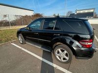 Gebraucht Mercedes ML320 224 PS (164 kW) 2006 Schwarz SUV