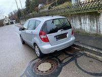 Gebraucht Mercedes A180 Elegance 109 PS (80 kW) 2011 Silber Van / Kleinbus